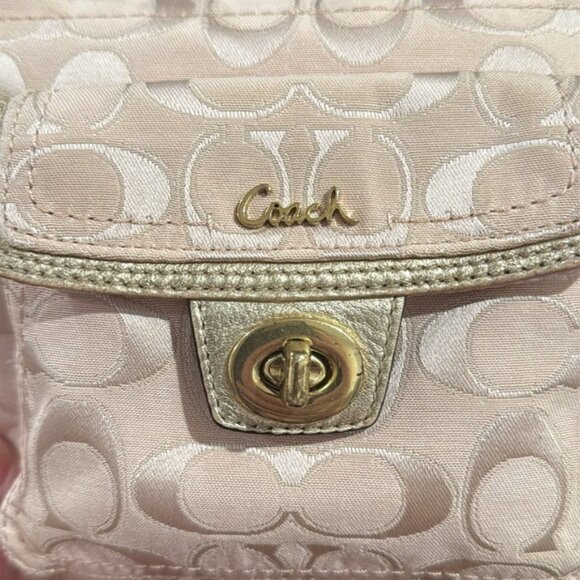 Coach Penelope Signature Jacquard Turnlock Pocket Swingpack Crossbody Bag (EUC) - Picture 10 of 16